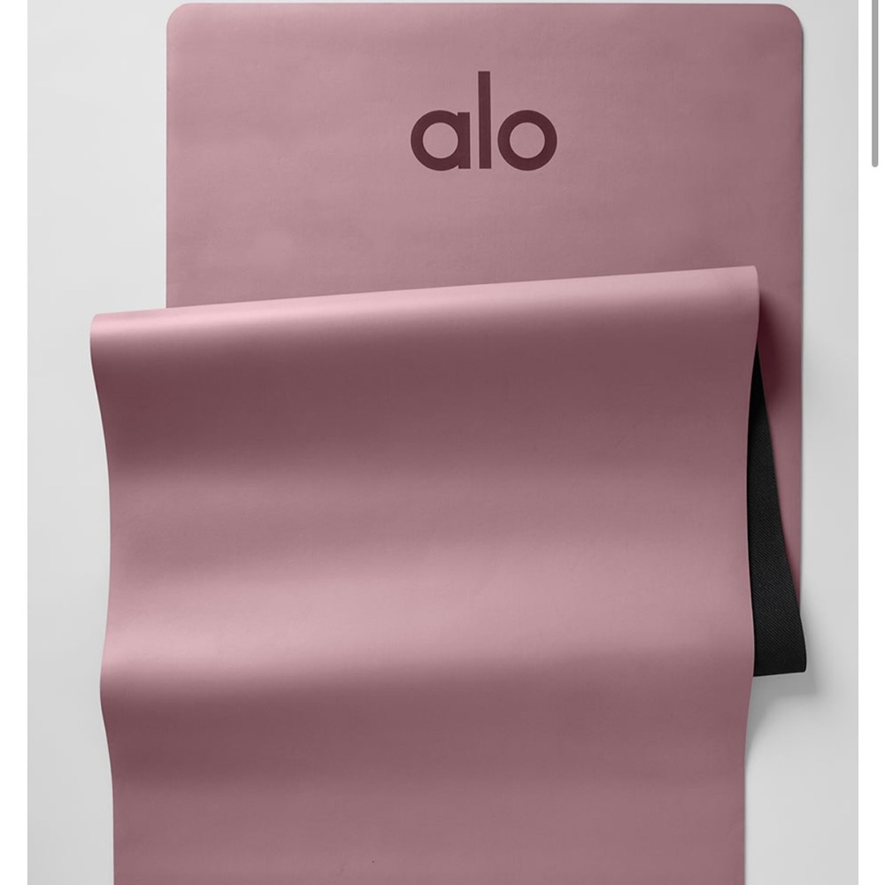NWT Smoky Quartz Alo Yoga Lightweight Warrior Mat